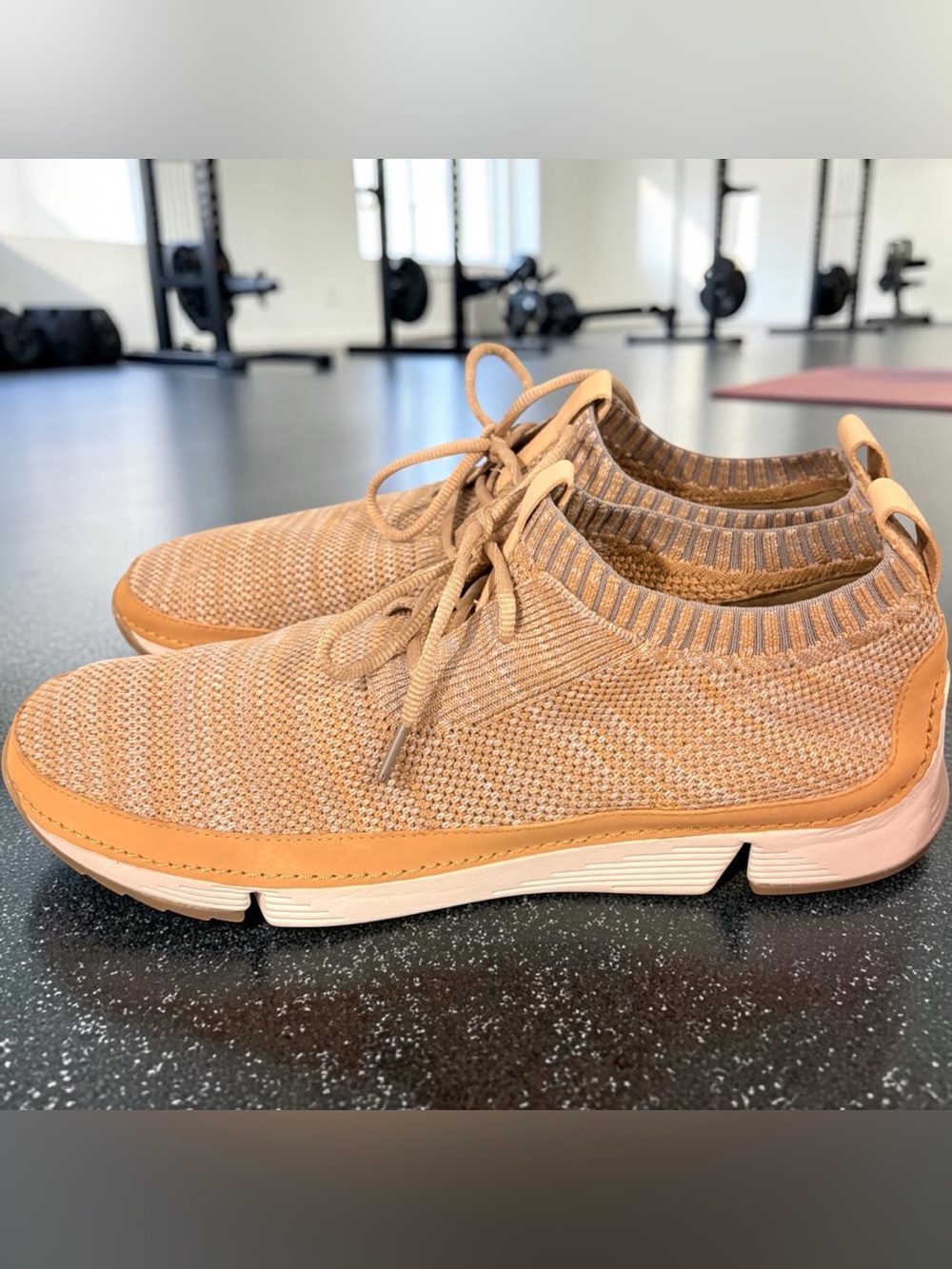 Clarke Trigenic Men’s Knit Lace-Up Casual Sneakers in Tan Size 12
